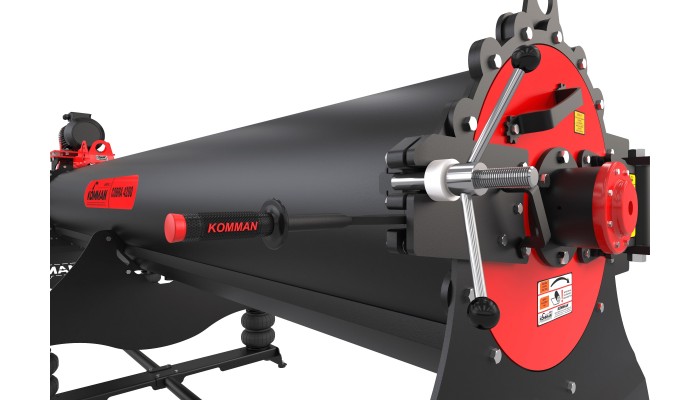 ماكنة طرد المركزي لتجفيف السجاد  COBRA 4200-48-L ماكنة طرد المركزي لتجفيف السجاد  COBRA 4200-48-L